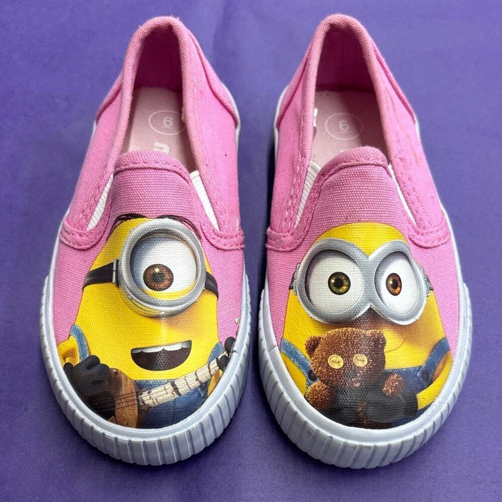 Minions Despicable Me Pink Slip On Canvas Sneakers Girls 6 Cartoon Shoes